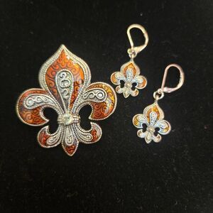NEW Fleur De Lis Pendant / Pin with Earrings Silver & Orange